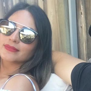 Meet your Posher, Rebeca